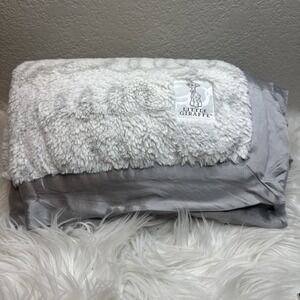 $36 🌙 Little‎ Giraffe Baby Blanket Satin Trim Gray 30"x35" White Loops